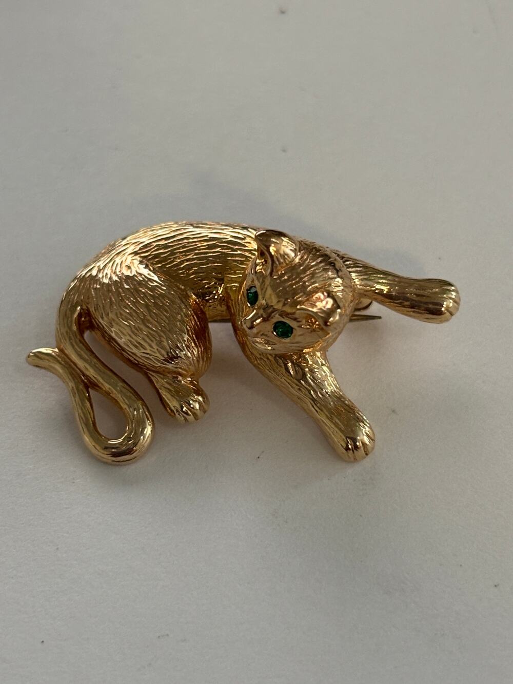 Vintage Krementz Gold Tone Brooch Kitten Cat Green Eyes